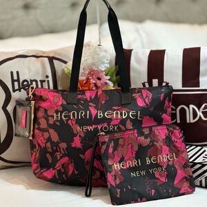 NWT HENRI BENDEL LIMITED EDITION NYLON FLORAL CAMO DUAL HANDLE TOTE & POUCH SET
